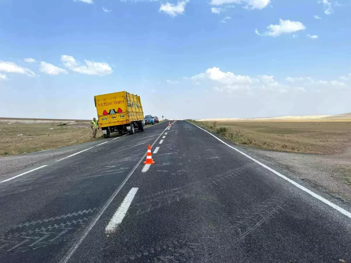 Akyaka’da Traktör-Otomobil Çarpışması